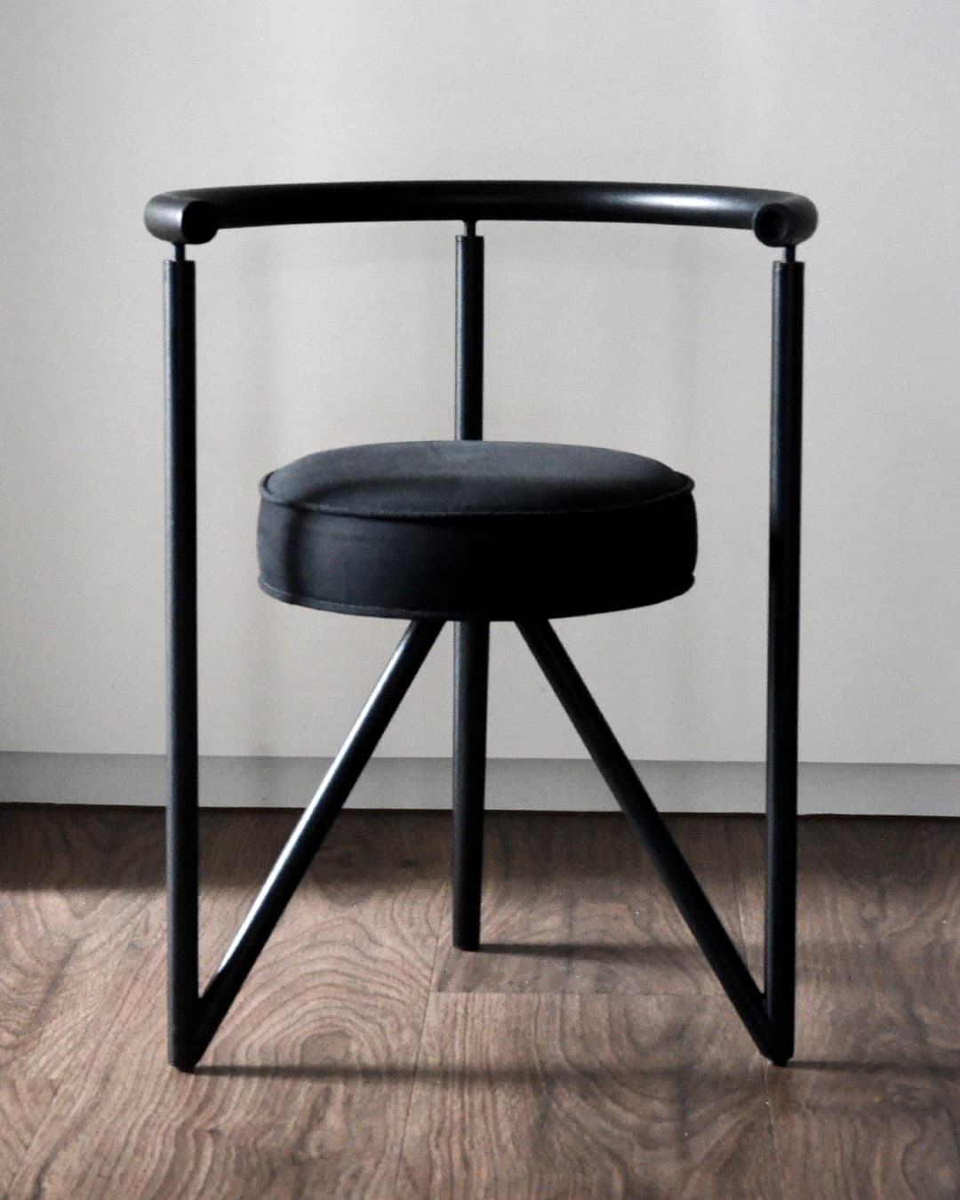 Miss Dorn chair
