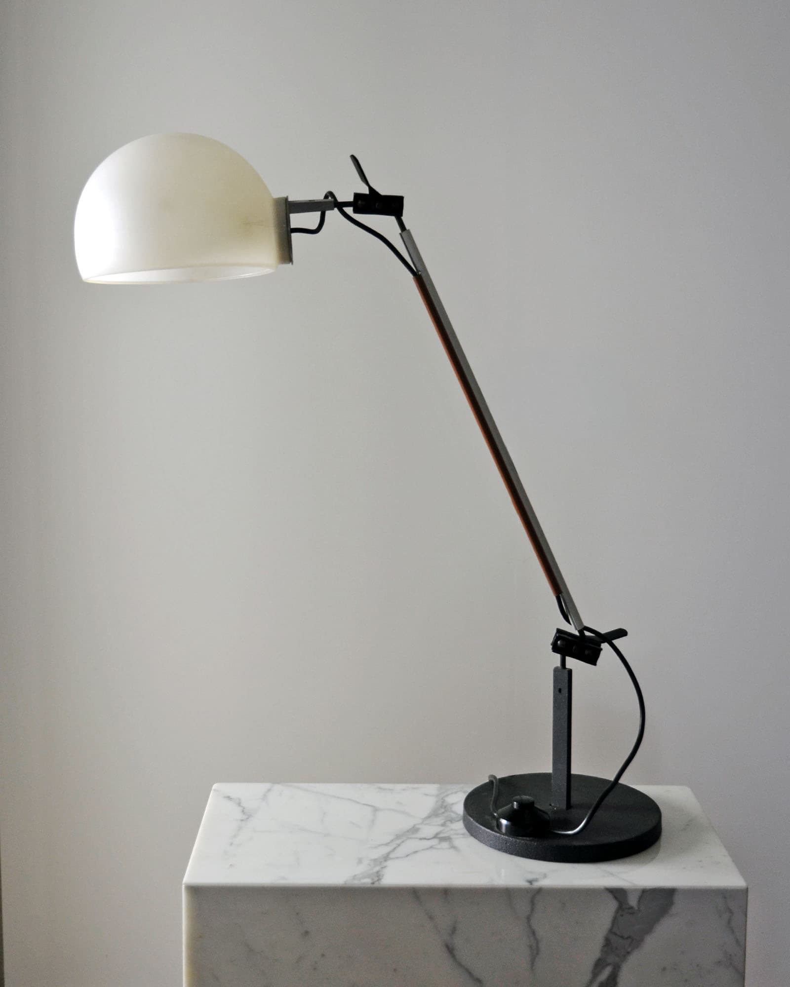 Aggregato Sfera table lamp - Image 1 of 5